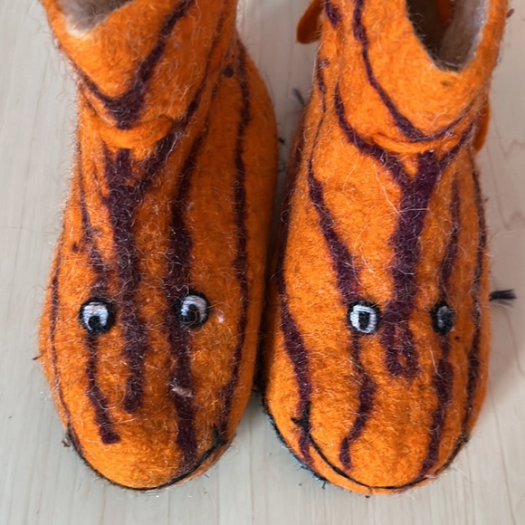 Alpaca slippers for kids - Picture 2 of 11